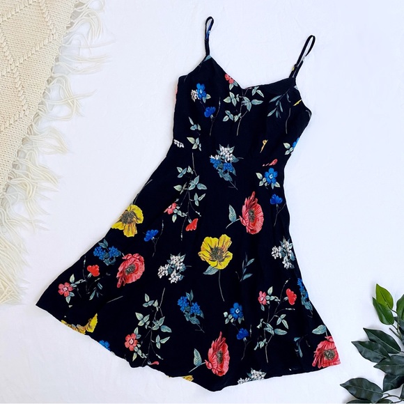Dresses & Skirts - Retro Contrast Floral Printed Sundress